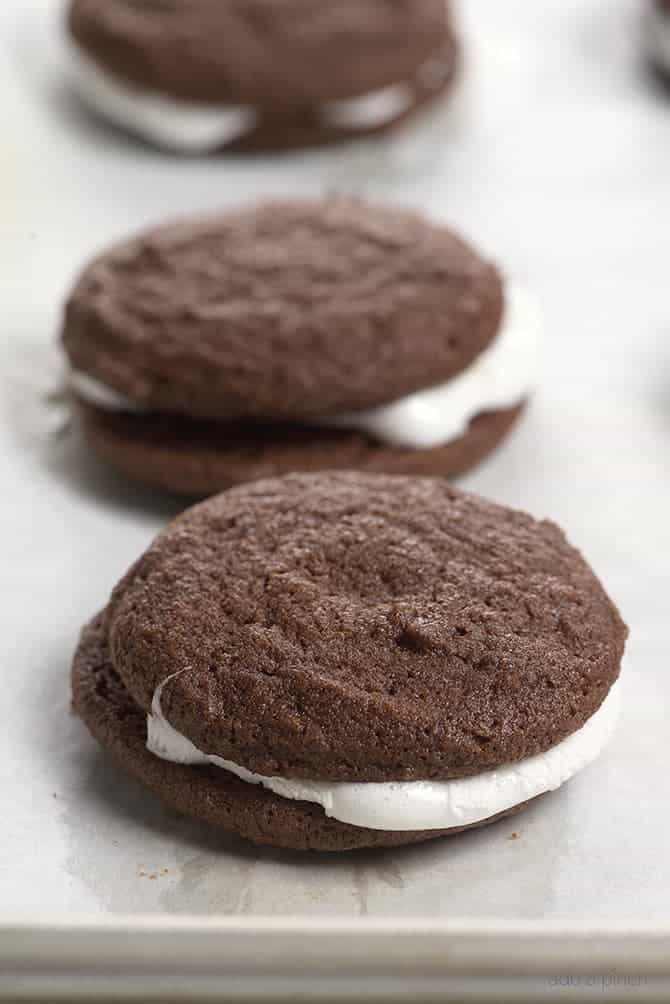 chocolate marshmallow sandwich cookies recipe - Article 1